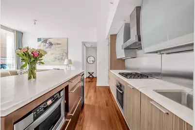 8 Union Square S #2B, New York City, NY 10003 - Photo 13
