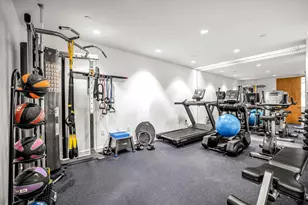 8 Union Square S, New York City, NY 10003 - Photo 19