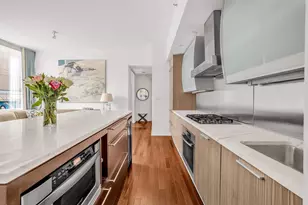 8 Union Square S, New York City, NY 10003 - Photo 13