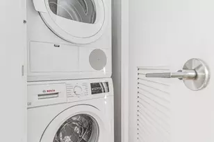 24-16 Queens Plaza S, New York City, NY 11101 - Photo 5