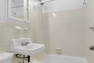 220 W 15th St, New York, NY 10011 - Photo 5