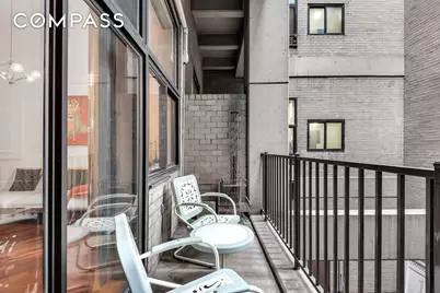 372 5th Avenue #3M, New York, NY 10018 - Photo 7