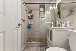 139-15 83rd Ave, Briarwood, NY 11435 - Photo 11