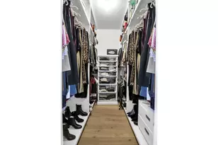 900 Park Ave, New York, NY 10075 - Photo 15