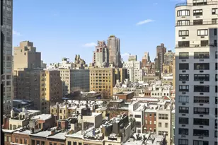 900 Park Ave, New York City, NY 10075 - Photo 9