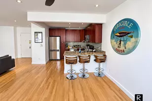 251 W 98th St, New York City, NY 10025 - Photo 3