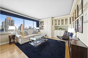 353 E 72nd St, New York, NY 10021 - Photo 1