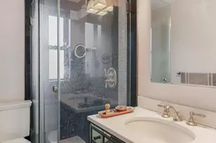 25 East 86th St, New York, NY 10028 - Photo 11