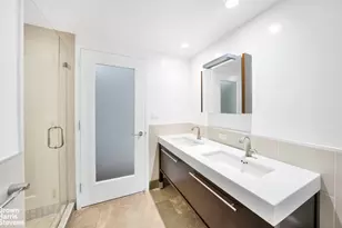 225 E 34th St, New York, NY 10016 - Photo 7