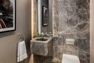 430 E 58th St, New York City, NY 10022 - Photo 17