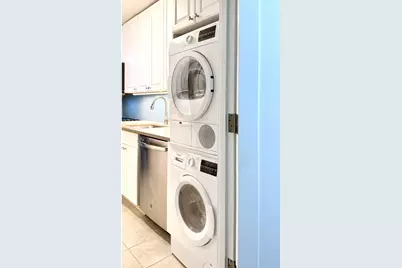 345 E 73rd Street #4C, New York City, NY 10021 - Photo 3