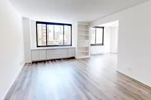 200 Rector Pl, New York City, NY 10280 - Photo 7