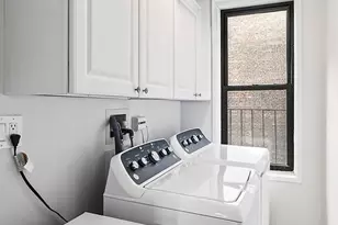 400 W 58th St, New York City, NY 10019 - Photo 11