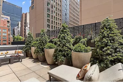 261 W 28th Street #10D, New York City, NY 10001 - Photo 3