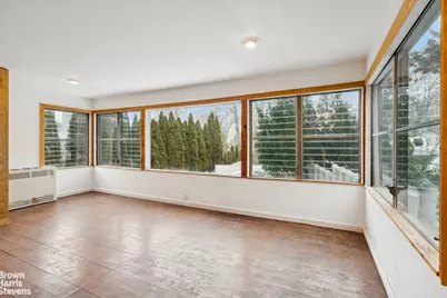 6015 Independence Avenue, New York City, NY 10471 - Photo 11