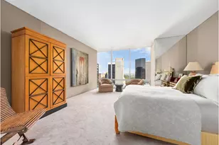 641 5th Ave, New York City, NY 10022 - Photo 3