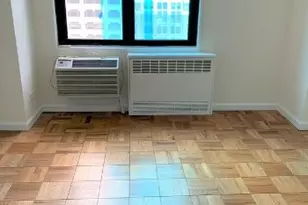 350 W 51st St, New York, NY 10019 - Photo 5