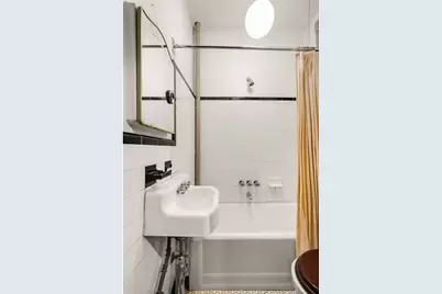 521 E 83rd Street #2E, New York City, NY 10028 - Photo 5