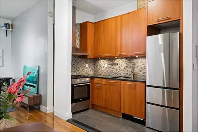 321 E 89th Street #1G, New York, NY 10128 - Photo 5