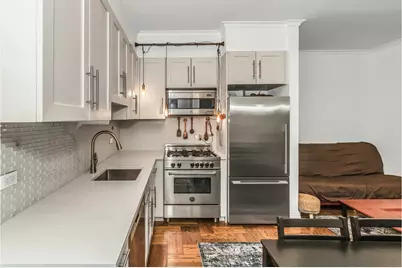 24-75 38th Street #B8, New York City, NY 11101 - Photo 9