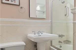 235 E 49th St, New York City, NY 10017 - Photo 17