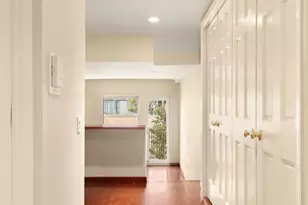 211 Thompson St, New York, NY 10012 - Photo 5