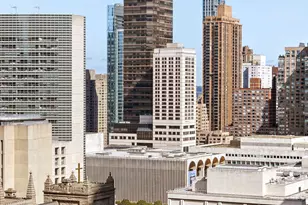347 W 57th St, New York City, NY 10019 - Photo 5
