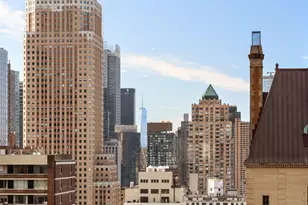 347 W 57th St, New York City, NY 10019 - Photo 9