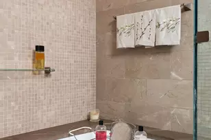 347 W 57th St, New York City, NY 10019 - Photo 11