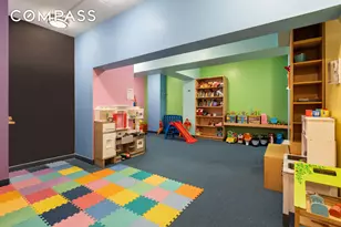 347 W 57th St, New York City, NY 10019 - Photo 17