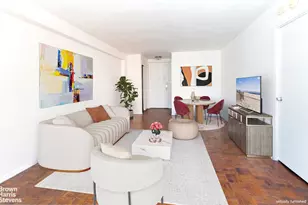 310 E 70th St, New York City, NY 10021 - Photo 5