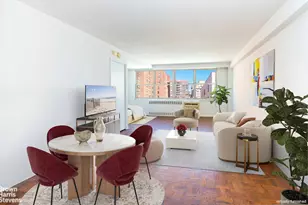 310 E 70th St, New York City, NY 10021 - Photo 1