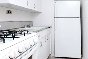 310 E 70th St, New York City, NY 10021 - Photo 5