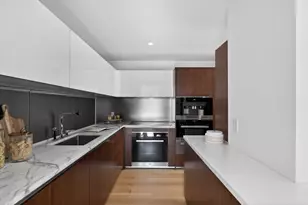 135 W 52nd St, New York City, NY 10019 - Photo 7