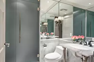 985 Park Ave, New York City, NY 10028 - Photo 9