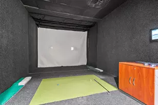 1600 Broadway, New York, NY 10019 - Photo 19