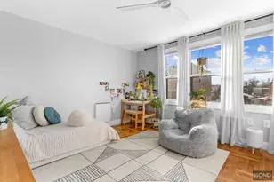 659 E 43rd St, New York City, NY 11203 - Photo 9