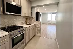 50-21 39th Pl, New York City, NY 11104 - Photo 9