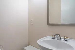 50 E 89th St, New York City, NY 10128 - Photo 13