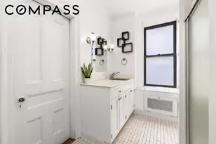205 W 57th St, New York City, NY 10019 - Photo 3