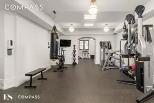 205 W 57th St, New York City, NY 10019 - Photo 5