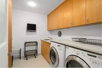 22 E 94th Street, New York City, NY 10128 - Photo 27