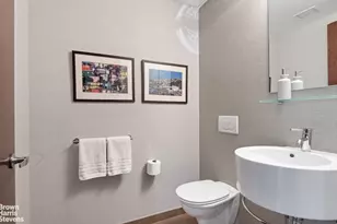 462 W 58th St, New York City, NY 10019 - Photo 7