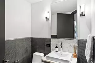 163 W 18th St, New York City, NY 10011 - Photo 9