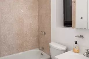 323 E 90th St, New York City, NY 10128 - Photo 5