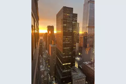 150 W 56th Street #4403/05, New York, NY 10019 - Photo 7