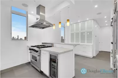 556 3rd Avenue #PHE, New York City, NY 10016 - Photo 3