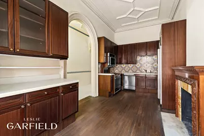245 E 61st Street, New York City, NY 10065 - Photo 7