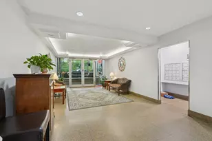 320 E 35th St, New York, NY 10016 - Photo 7