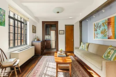 320 E 42nd Street #1001, New York City, NY 10017 - Photo 5